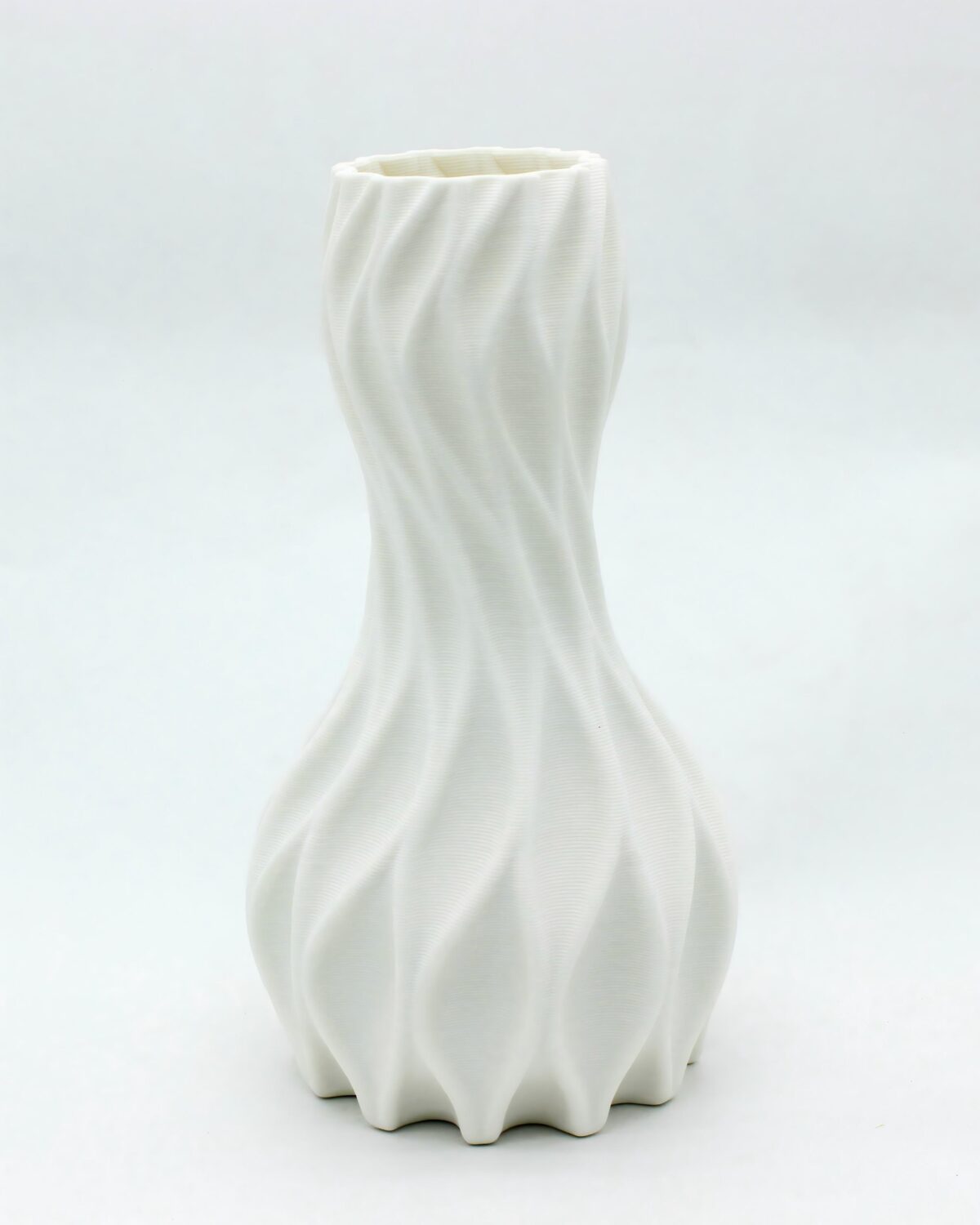 Slender-neck Lattice Vase