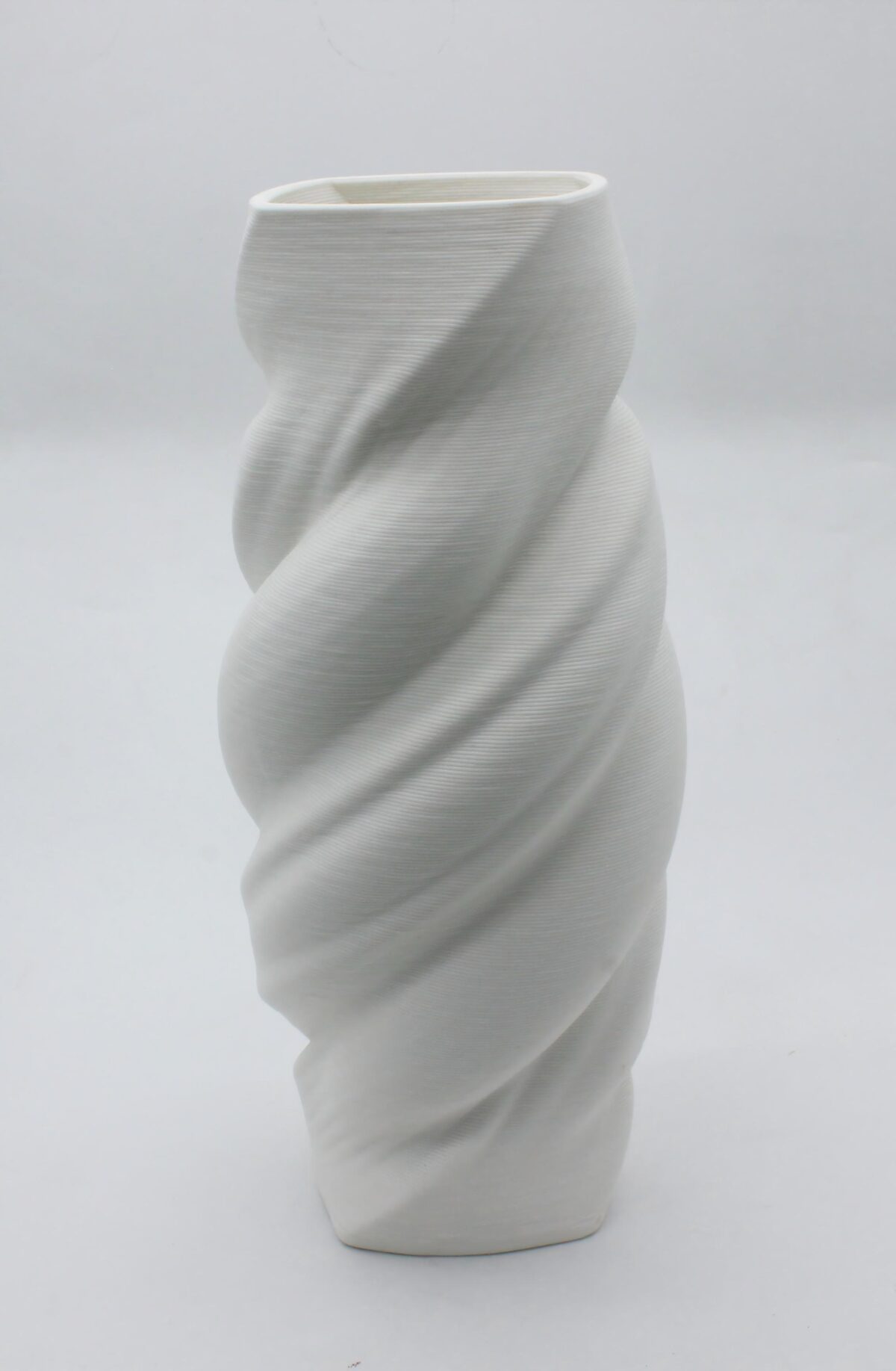 Spinning Wind Vase Spinning Wind Vase