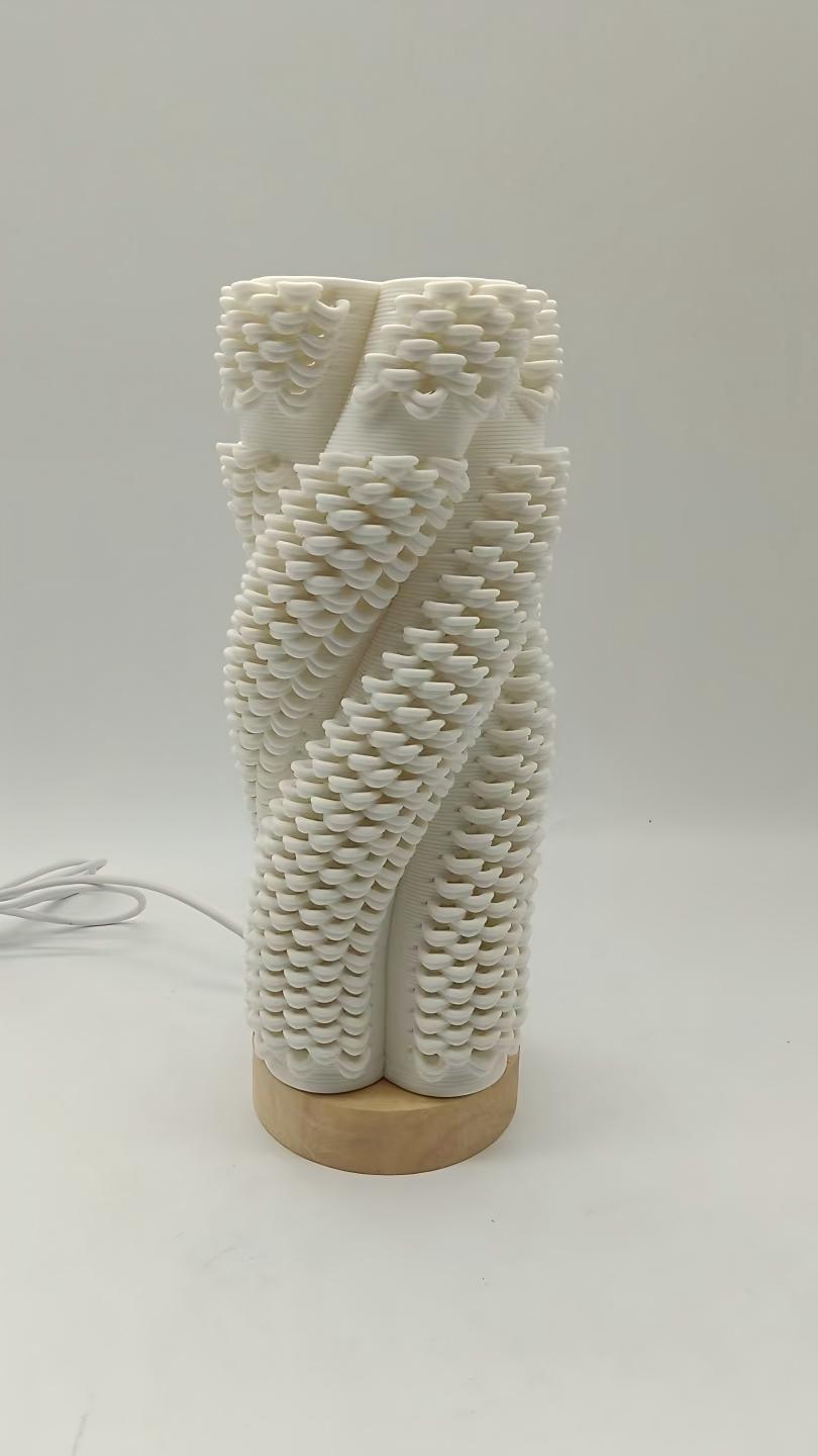 vase66 Vase-shaped night light