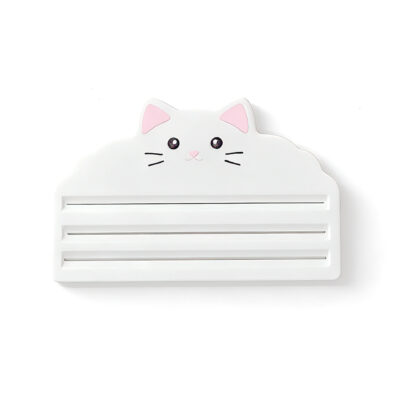 Cat Food Pouch Scraper